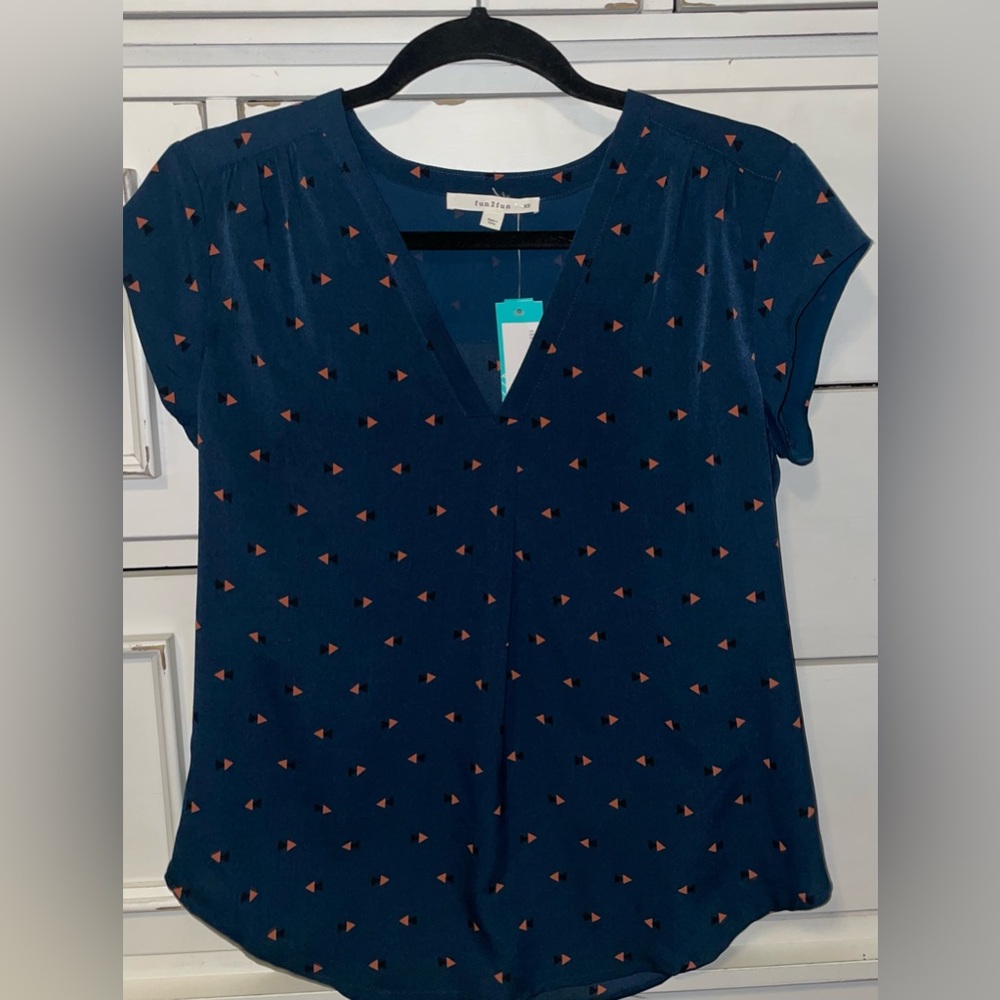 FUN2FUN Lillian V-Neck Blouse/XS